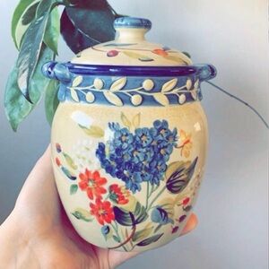 Vintage Certified international flora Pamela gladding pot